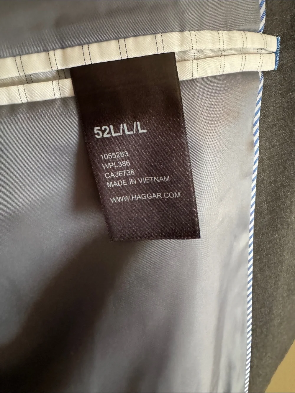 Classic Men's Gray Two-Button Suit 52L With Slacks 42x30